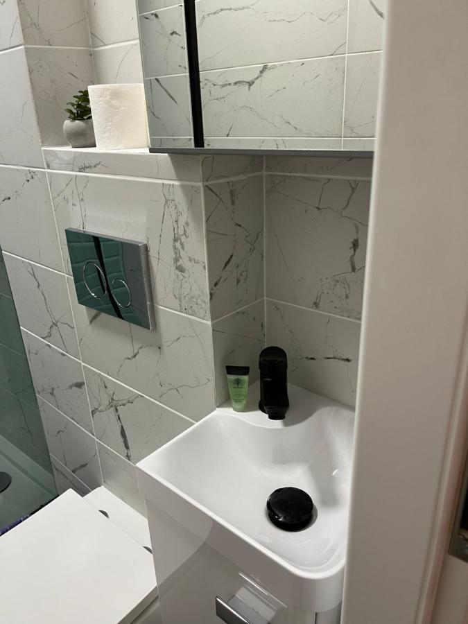 דירות Good Apartament Wola Warsaw Apartament 1 Pokojowy Z Aneksem מראה חיצוני תמונה